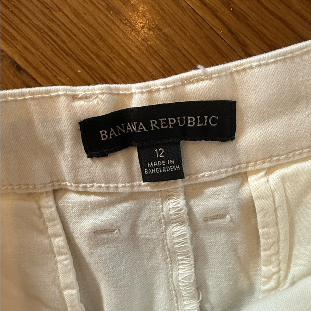 Banana republic ladies, CHINO shorts size 12 NWT brand new never worn off-white - Picture 6 of 12